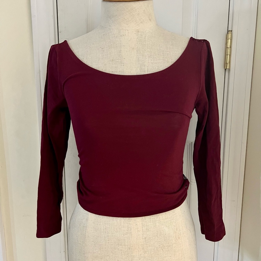 American Eagle maroon top with lace back